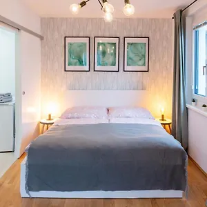 Apartment & Cozy - 15 Min To Center, Wien